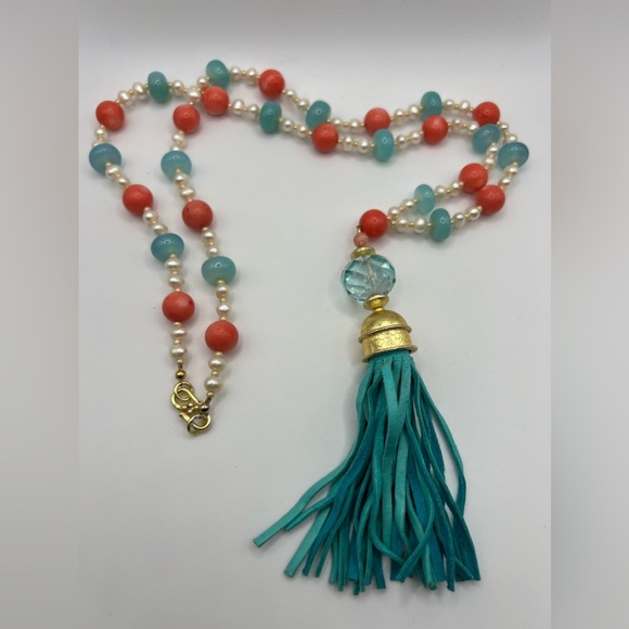 Pearl and coral beads mala - Picture 1 of 17